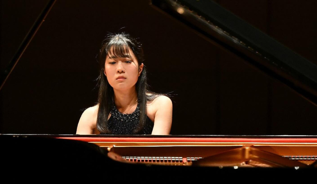 Moe Hosokawa, piano 